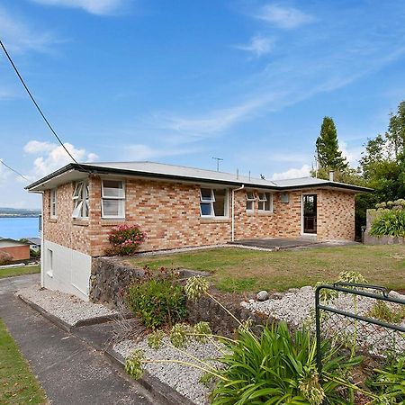 Lofty Lakeviews - Acacia Bay Holiday Home Taupo Exterior photo